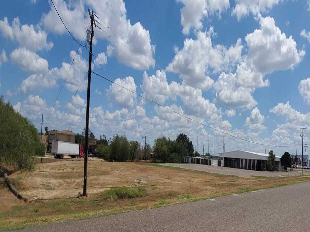 3801 Casa Blanca Rd, Laredo, TX 78041